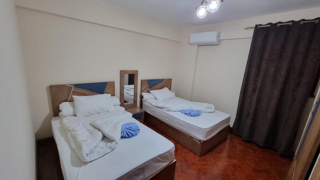 Alex Sea View Apartment - Families Only อเล็กซานเดรีย ภายนอก รูปภาพ