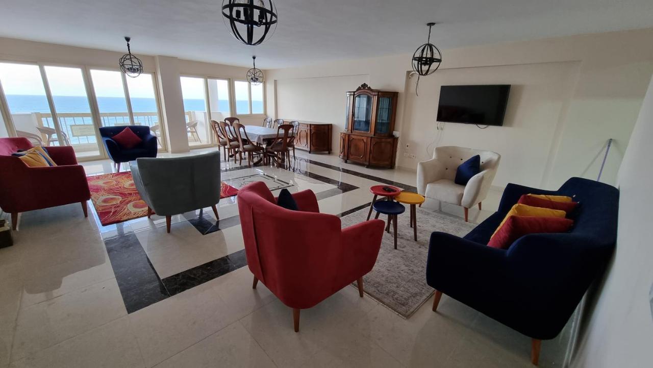 Alex Sea View Apartment - Families Only อเล็กซานเดรีย ภายนอก รูปภาพ