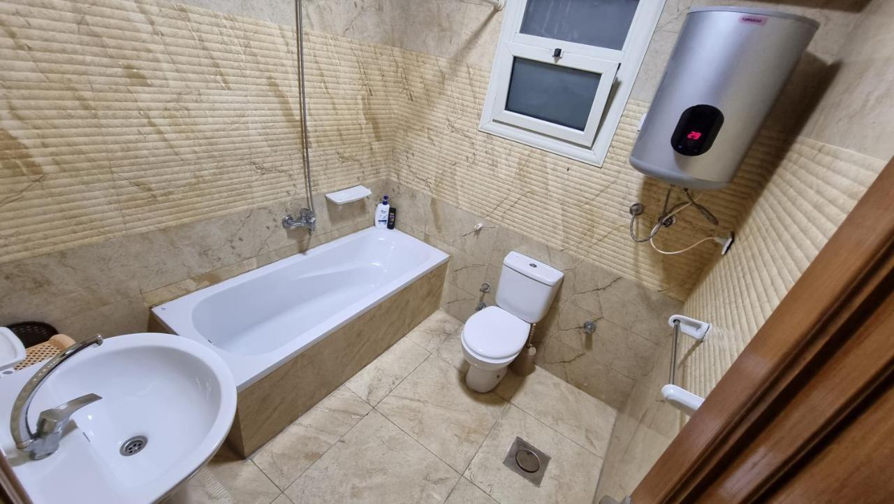 Alex Sea View Apartment - Families Only อเล็กซานเดรีย ภายนอก รูปภาพ