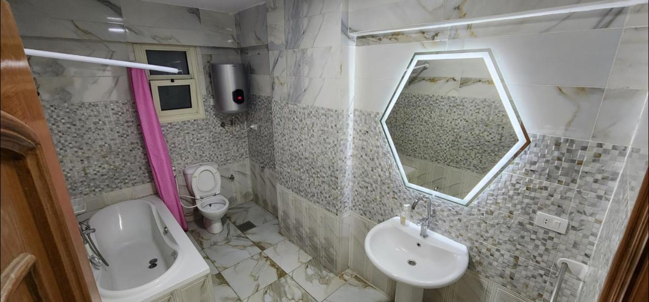 Alex Sea View Apartment - Families Only อเล็กซานเดรีย ภายนอก รูปภาพ