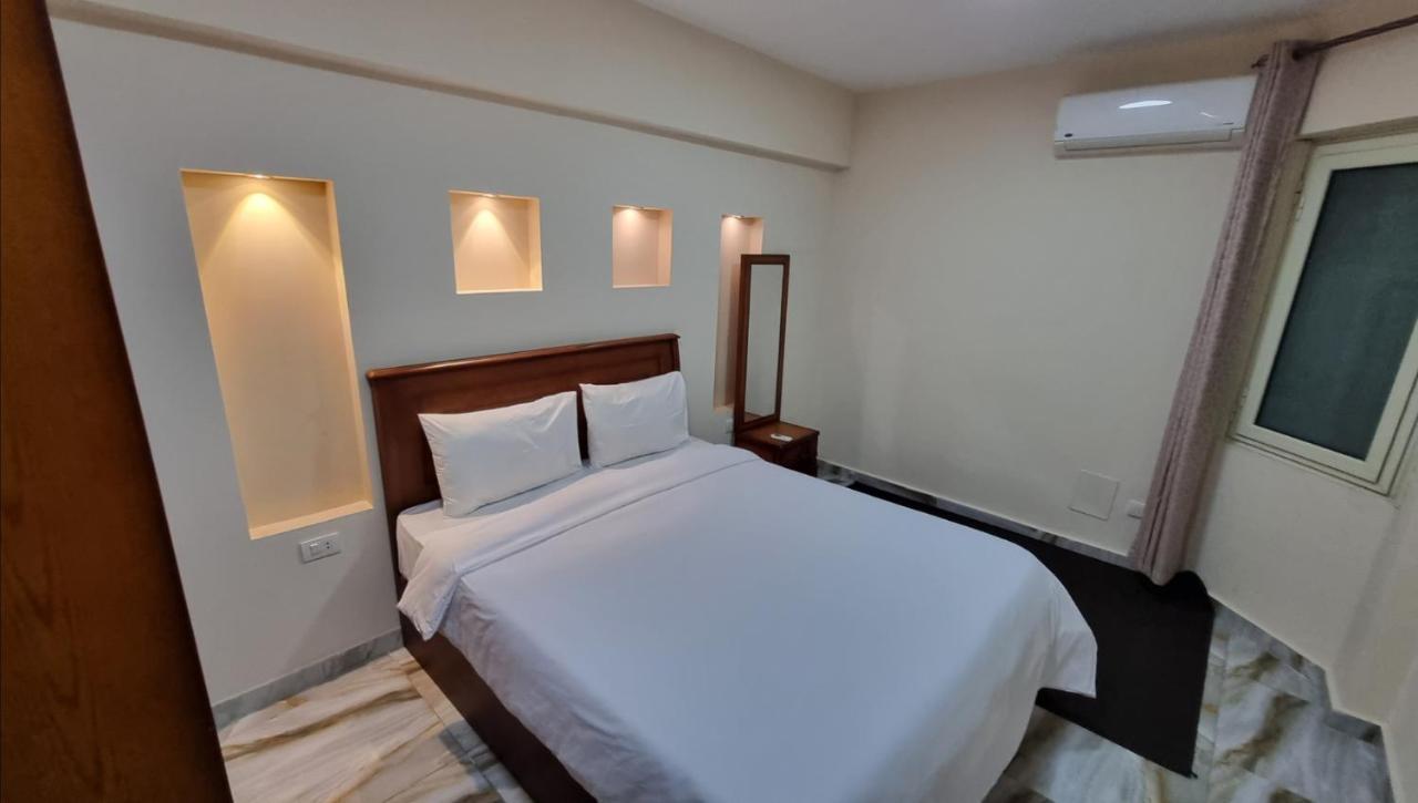 Alex Sea View Apartment - Families Only อเล็กซานเดรีย ภายนอก รูปภาพ