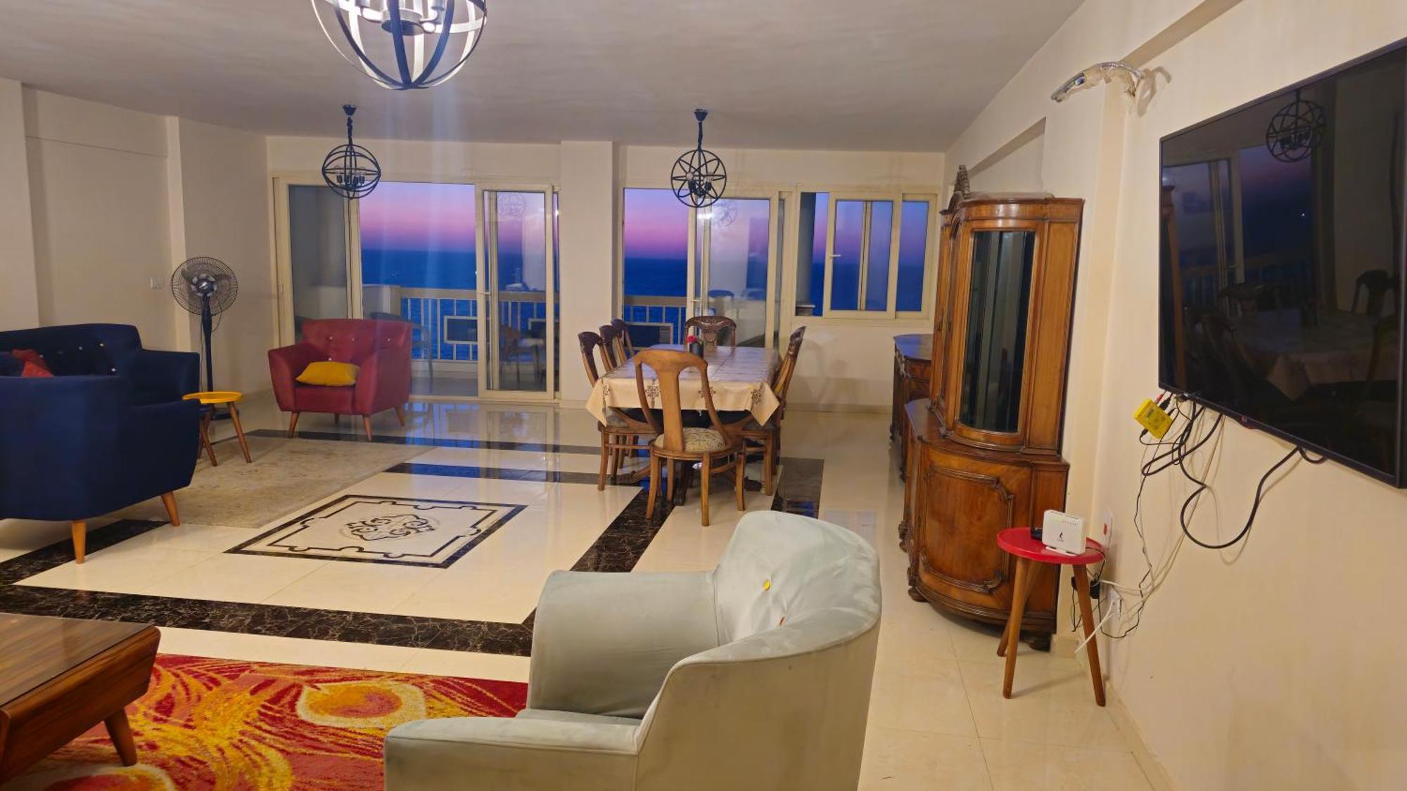 Alex Sea View Apartment - Families Only อเล็กซานเดรีย ภายนอก รูปภาพ