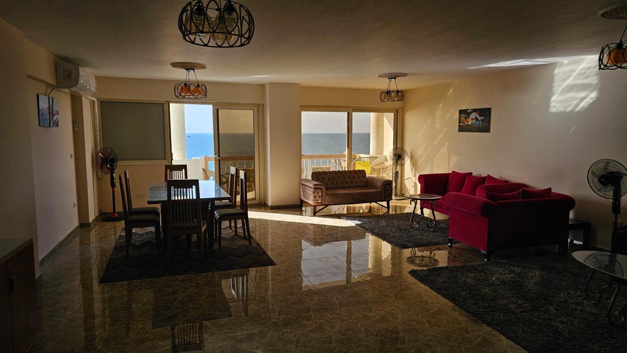 Alex Sea View Apartment - Families Only อเล็กซานเดรีย ภายนอก รูปภาพ